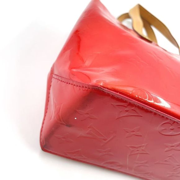 Louis Vuitton Reed PM Monogram Vernis Monogram Vernis Enamel Leather Red Shoulder Bags